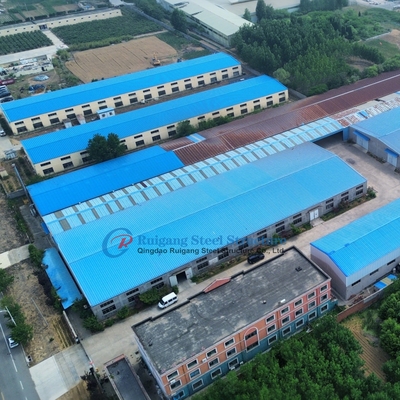 Niestandardowy prefabrykowany, lekki, stalowy ramy budynek magazynu z panelem kanapkowym